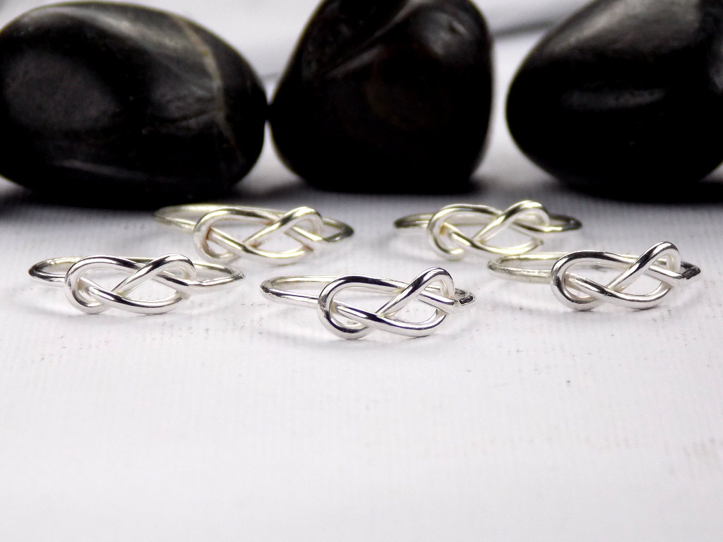 Set Of 5 Infinity Knot Ring-- Sterling Silver Rings, Bridesmaid Gift, Infinity Friendship Rings